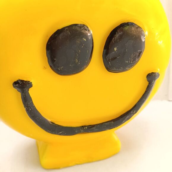 Vintage Yellow Smiley Face Wax Candle-Single Wick-1970s-Unburnt-Unscented-5.5" - Picture 9 of 9